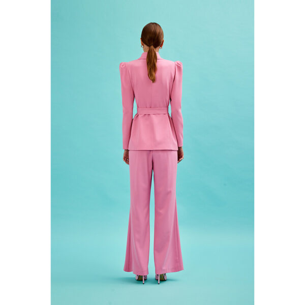 TRAJE DE CHAQUETA MAS PANTALÓN. ROSA