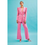 TRAJE DE CHAQUETA MAS PANTALÓN. ROSA