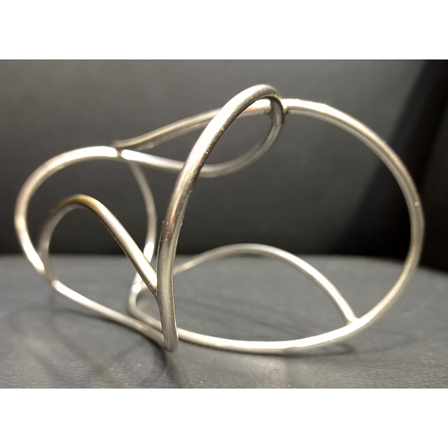 Brazalete de acero Brazalete de acero