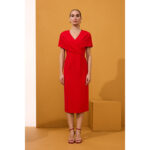 Vestido de fiesta de estilo lapiz y largo midi ideal para invitada de boda invitada de comunión en color rojo