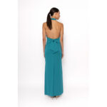 Vestido de fiesta largo con escote halter en color verde pato